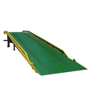 移動(dòng)式液壓登車(chē)橋